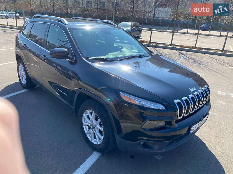 Jeep Cherokee (2015)