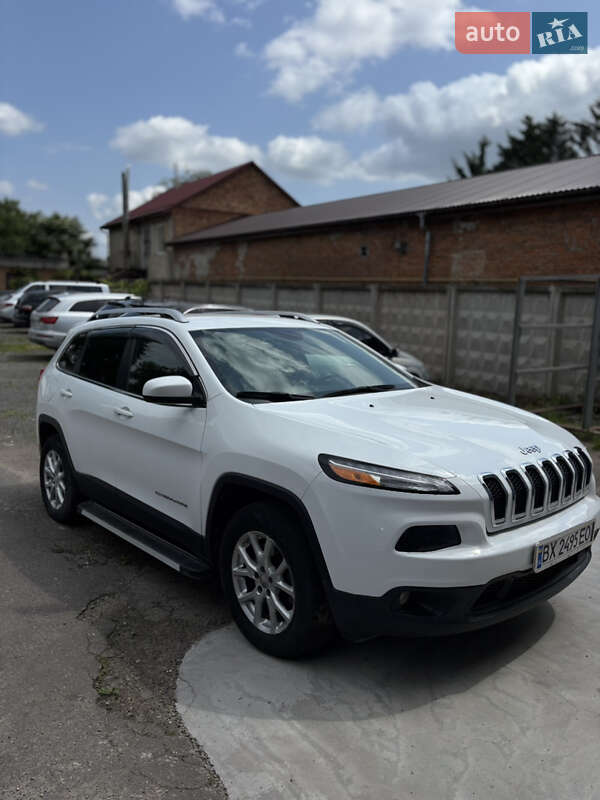 Jeep Cherokee (2016)