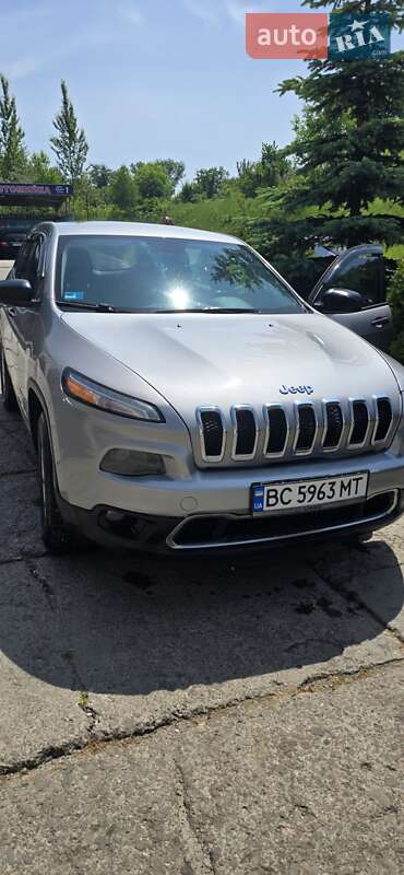 Jeep Cherokee (2014)