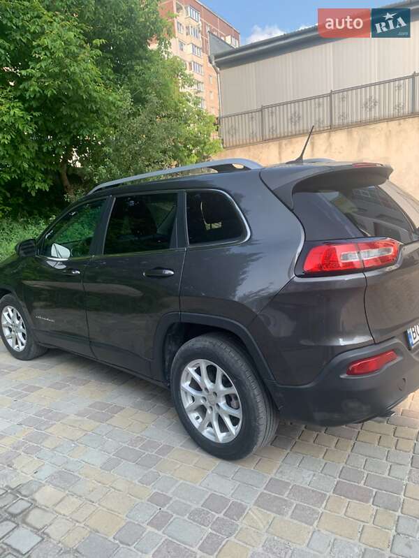 Jeep Cherokee (2013)