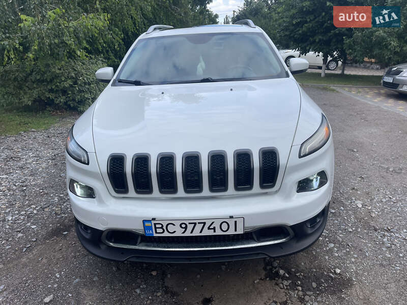 Jeep Cherokee (2015)
