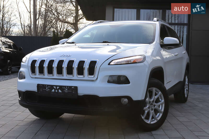 Jeep Cherokee (2016)