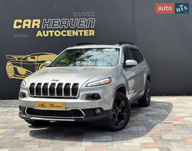 Jeep Cherokee (2016)
