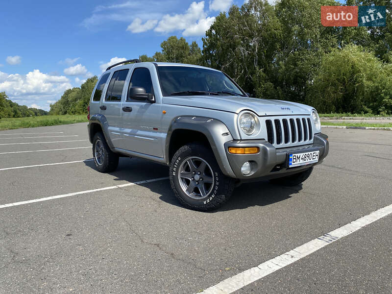 Jeep Cherokee (2004)