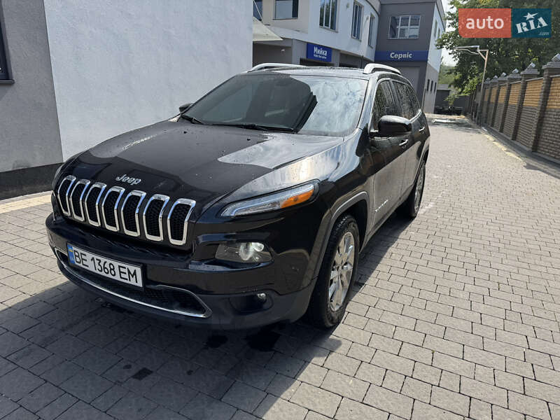 Jeep Cherokee (2016)