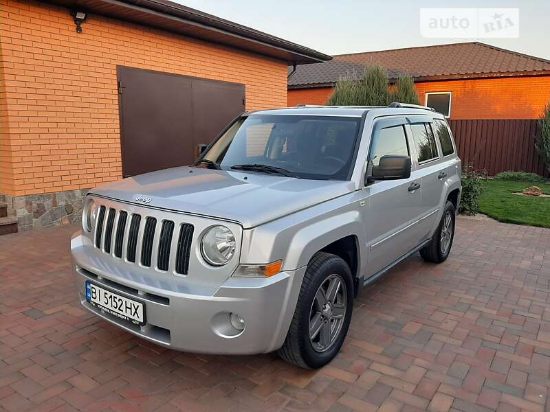 Jeep Patriot 4kh4 (2008)