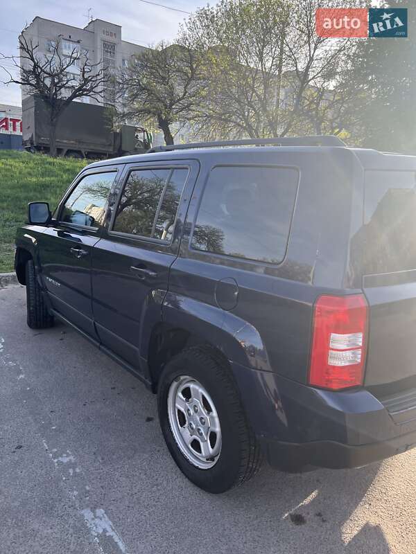 Jeep Patriot (2012)