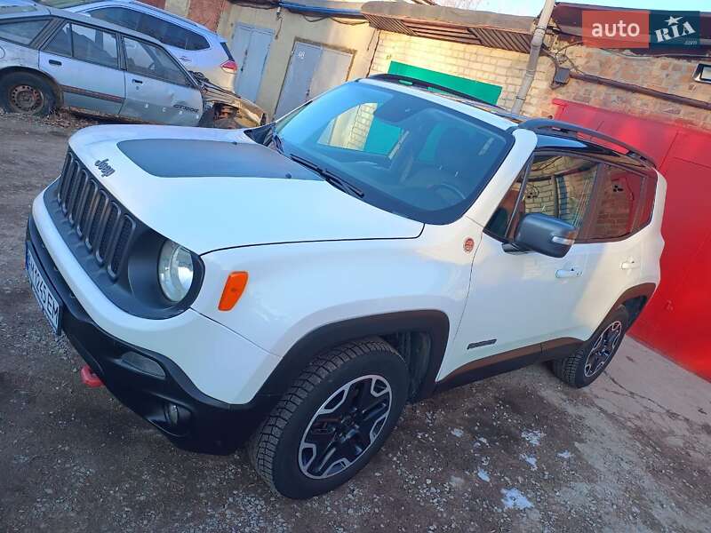 Jeep Renegade (2016)