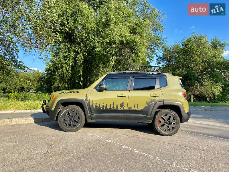 Jeep Renegade (2015)