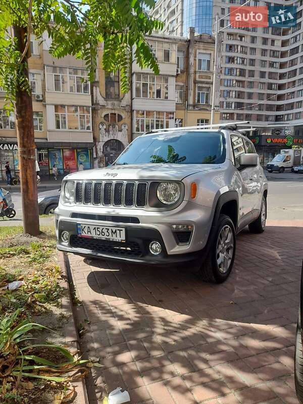 Jeep Renegade (2016)