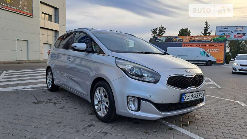 Kia Carens (2015)