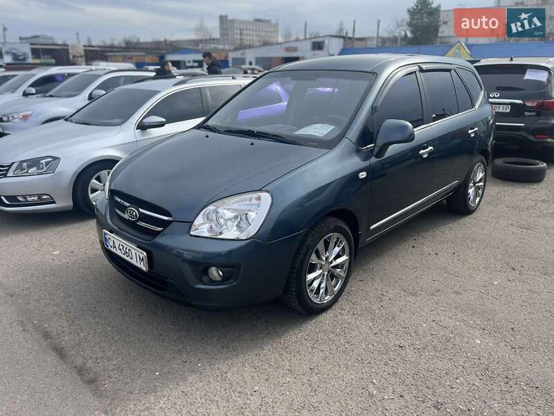Kia Carens (2008)