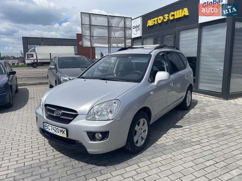 Kia Carens (2009)