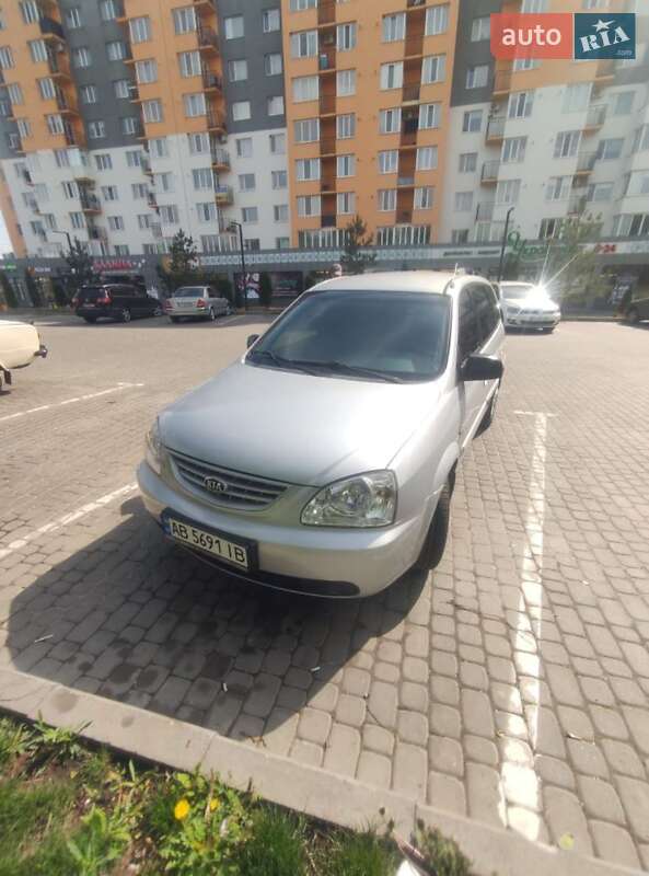 Kia Carens (2005)
