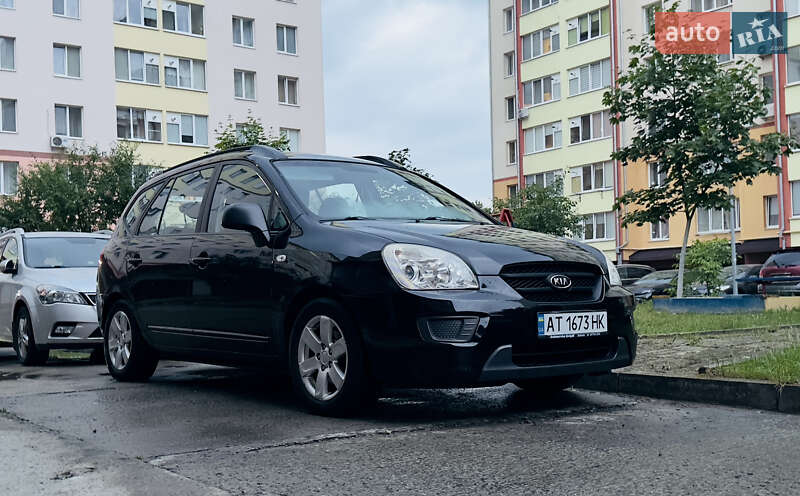 Kia Carens (2006)