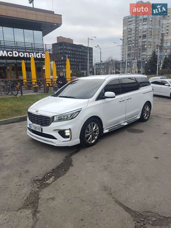 Kia Carnival (2019)
