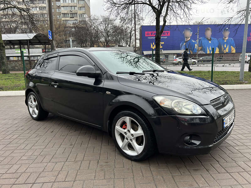 Kia Ceed (2008)
