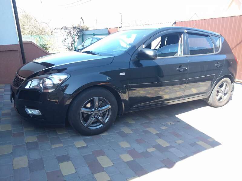 Kia Ceed (2009)