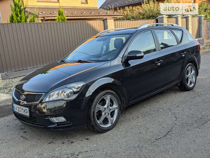 Kia Ceed (2010)
