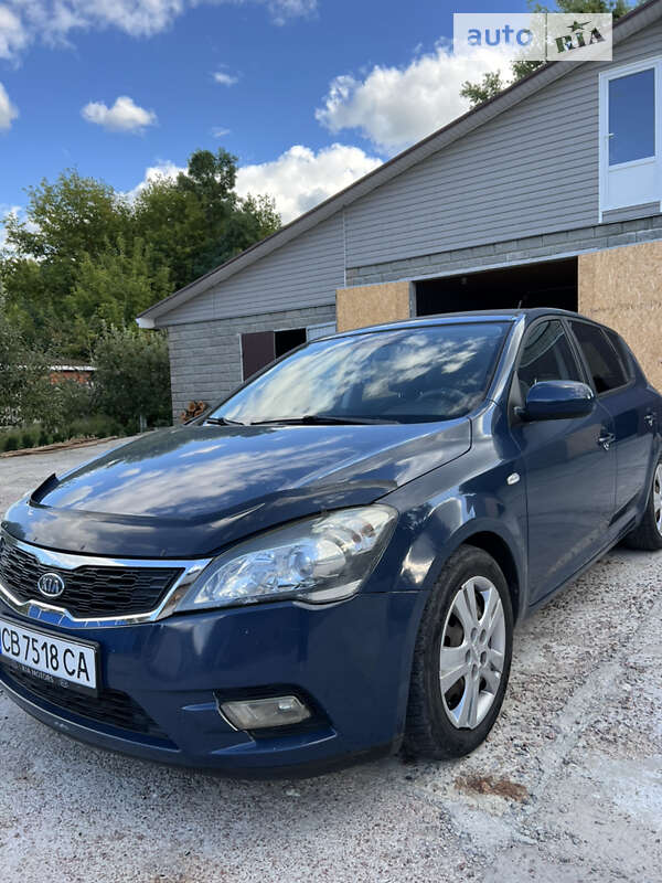 Kia Ceed (2009)