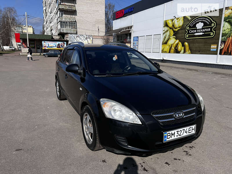 Kia Ceed (2007)
