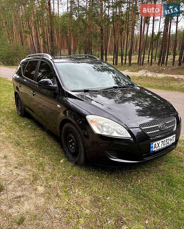 Kia Ceed (2007)
