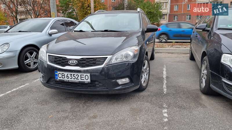 Kia Ceed (2011)