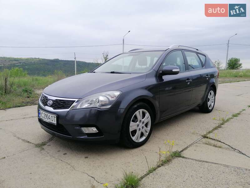 Kia Ceed (2010)