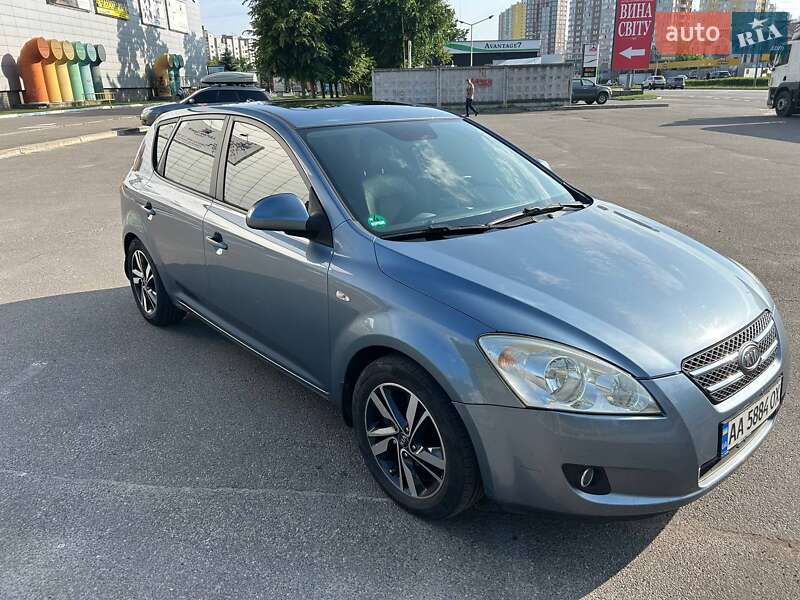 Kia Ceed (2007)