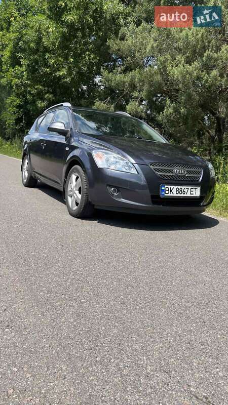 Kia Ceed (2007)