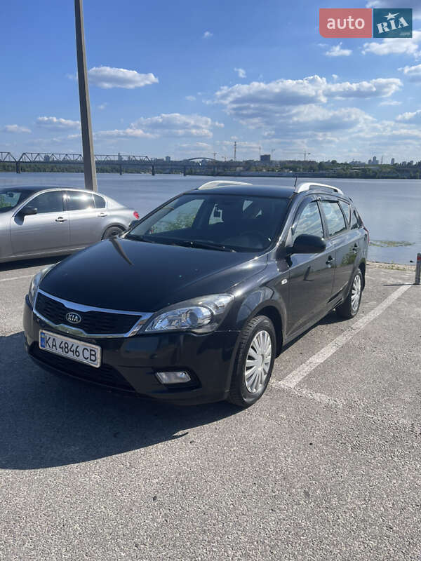 Kia Ceed (2009)