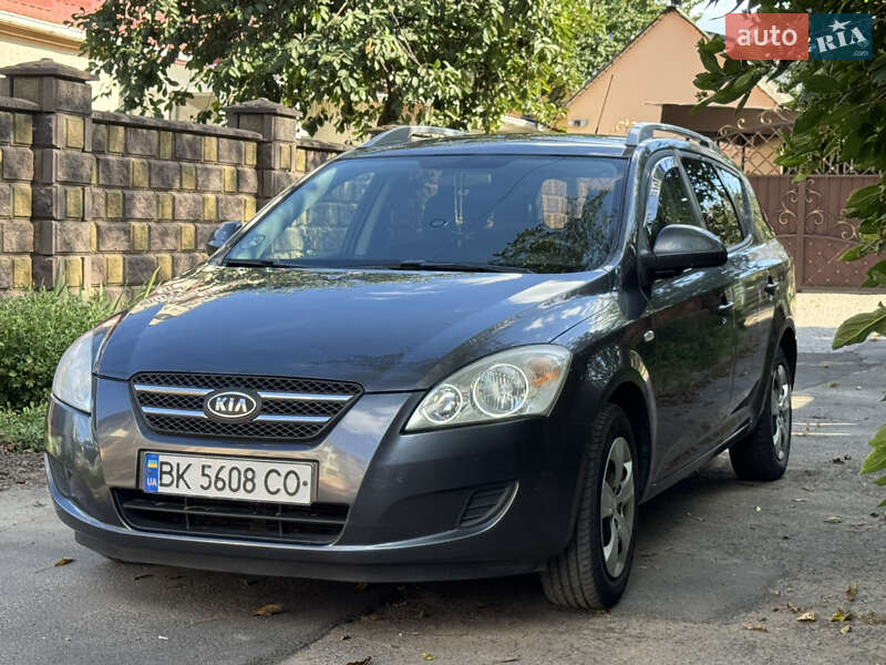 Kia Ceed (2009)
