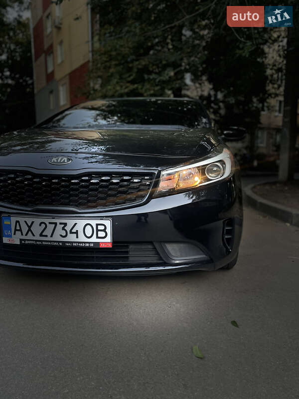Kia Forte (2016)