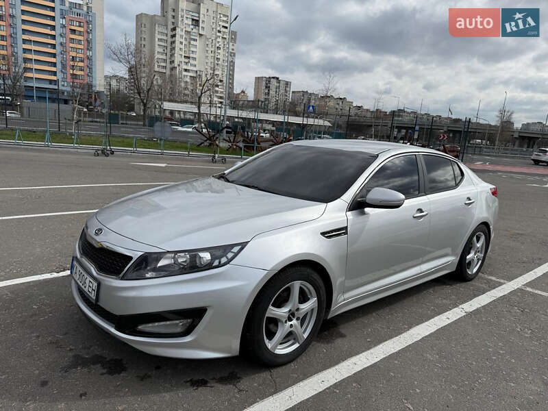 Kia K5 (2012)