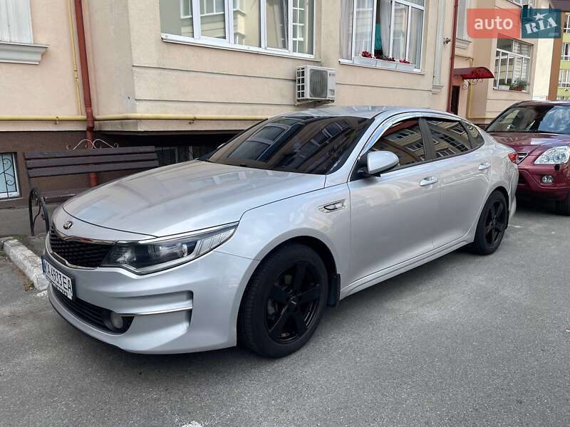 Kia K5 (2016)