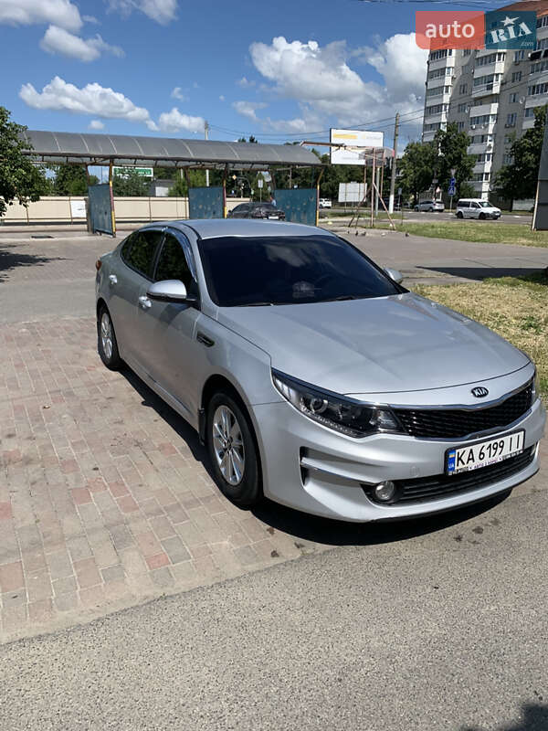 Kia K5 (2016)