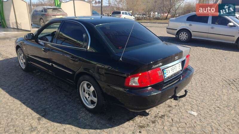 Kia Magentis (2004)