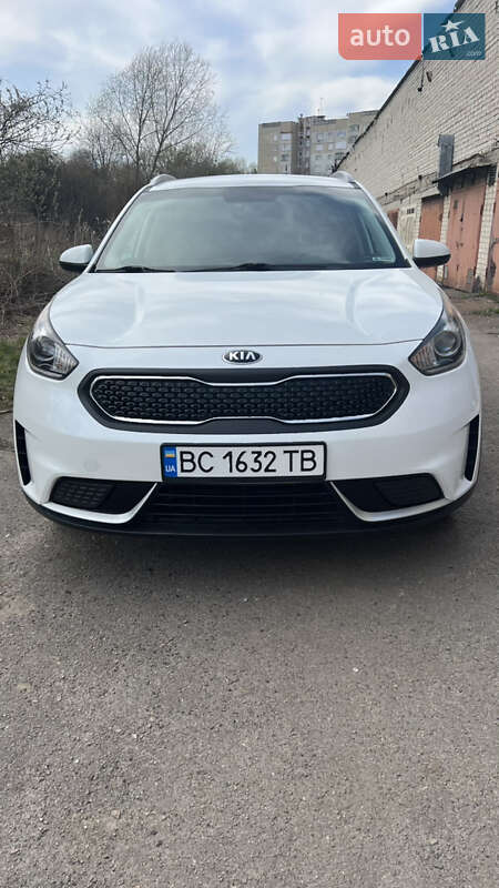 Kia Niro (2017)
