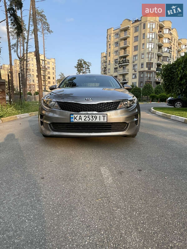 Kia Optima (2016)