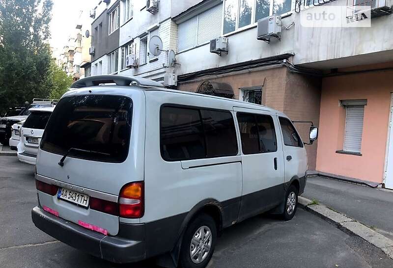 Kia Pregio (2003)