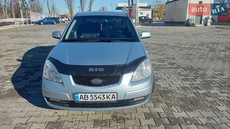Kia Rio (2007)