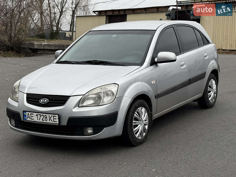 Kia Rio (2006)