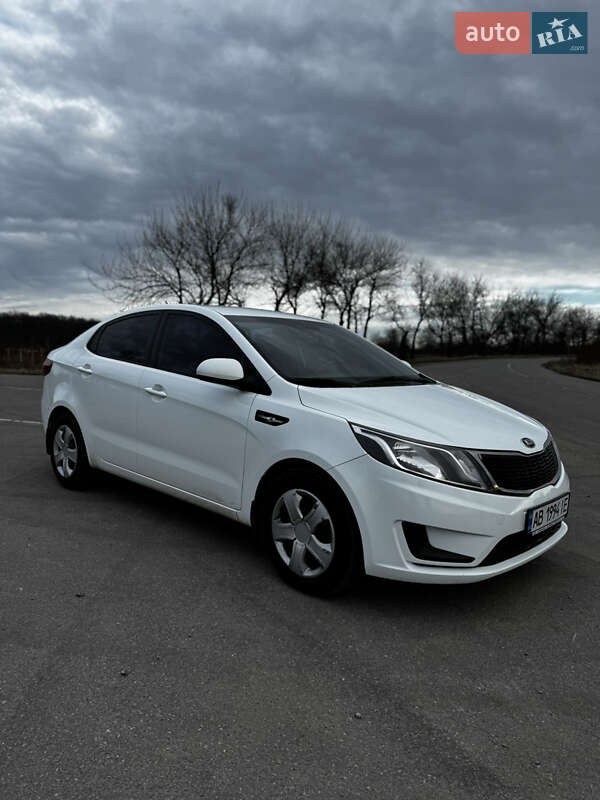 Kia Rio (2013)