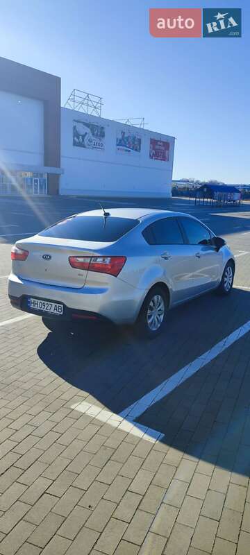 Kia Rio (2012)