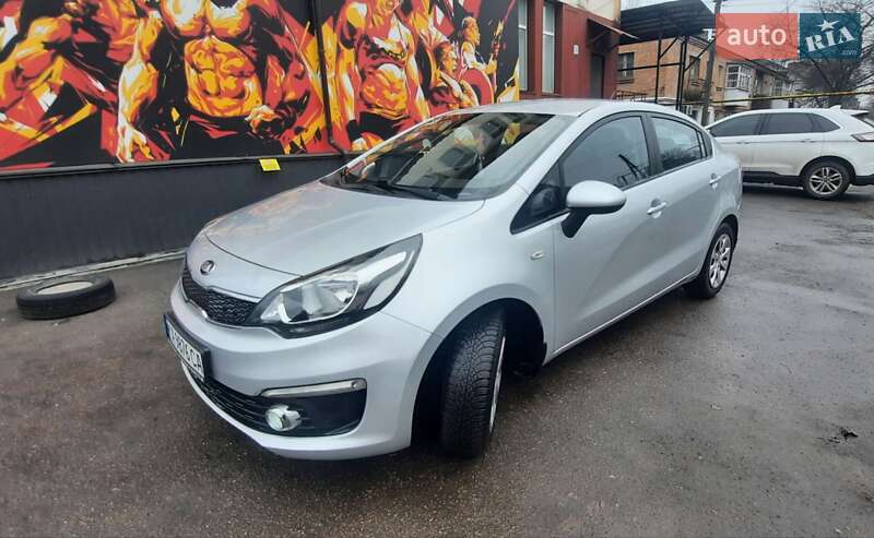 Kia Rio (2015)