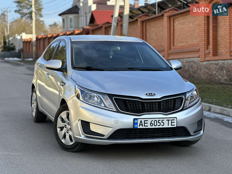 Kia Rio (2012)