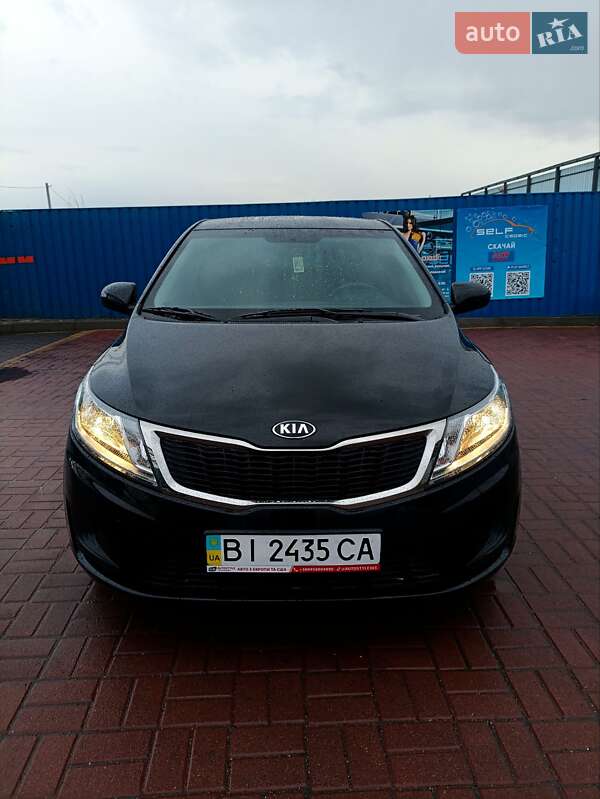 Kia Rio (2013)