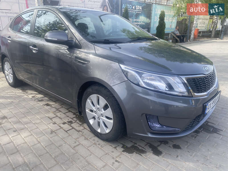 Kia Rio (2012)