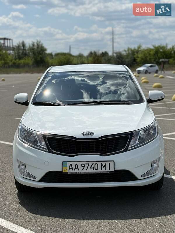 Kia Rio (2012)