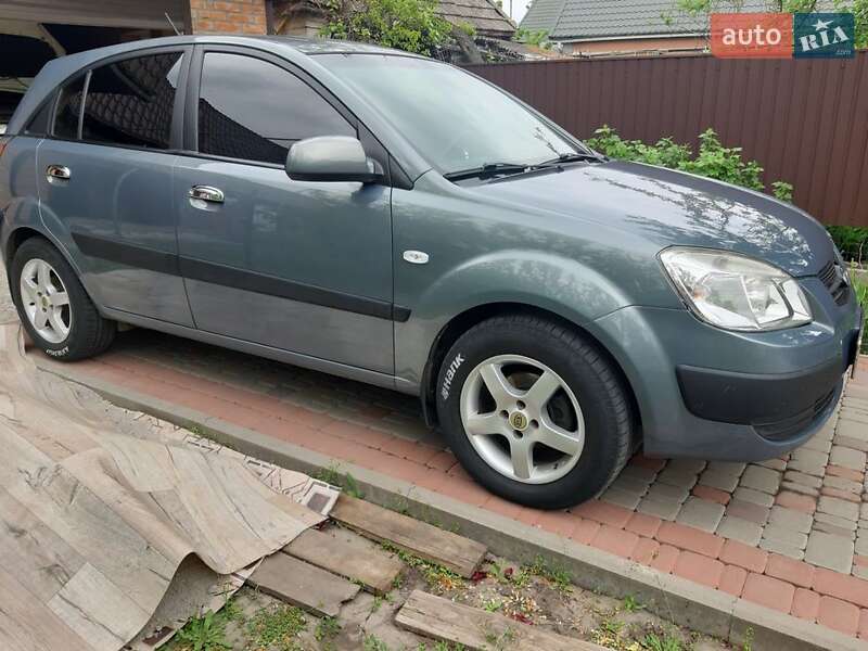 Kia Rio (2007)